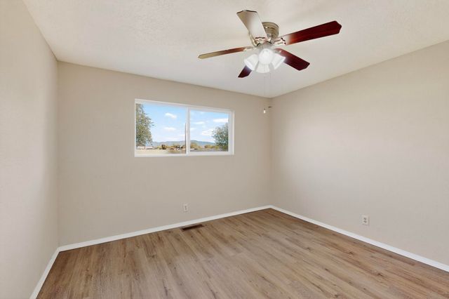 1110 Ranchero Road, Bosque Farms, NM 87068