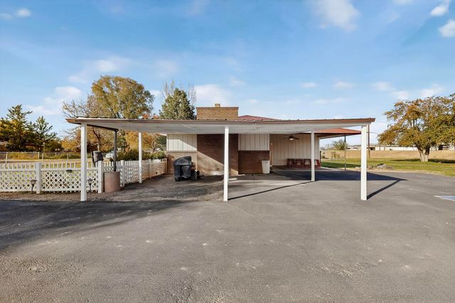 1110 Ranchero Road, Bosque Farms, NM 87068