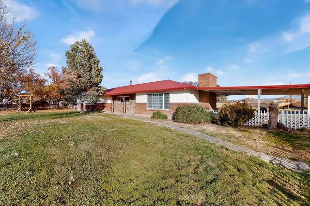 1110 Ranchero Road, Bosque Farms, NM 87068