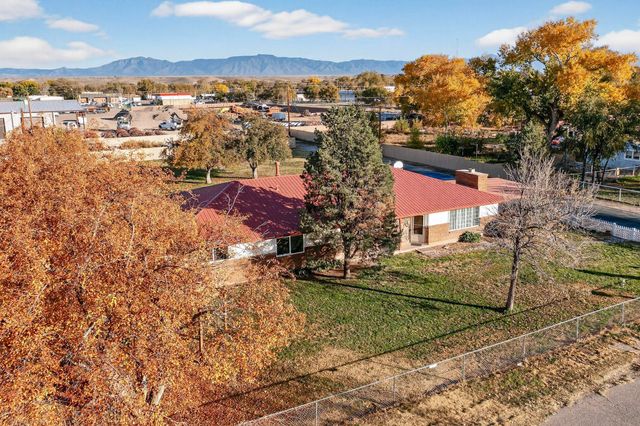 1110 Ranchero Road, Bosque Farms, NM 87068