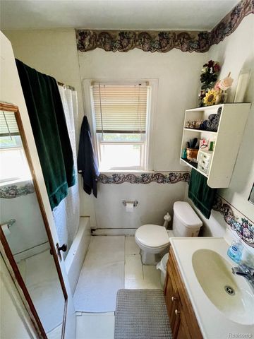 19288 Farmington Road, Livonia, MI 48152