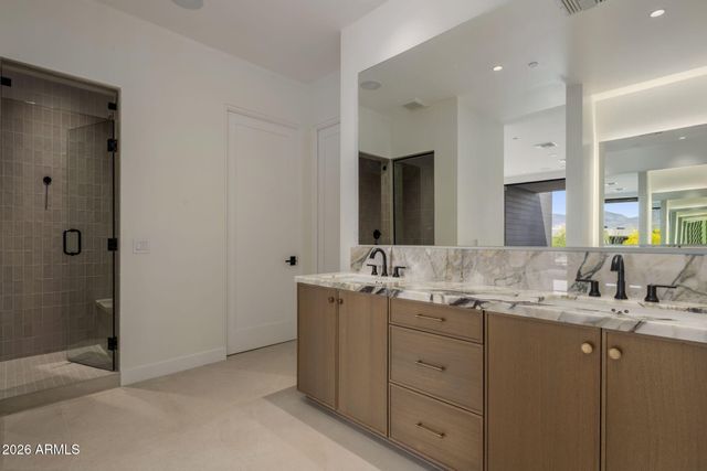 37200 N CAVE CREEK Road 2102, Scottsdale, AZ 85262