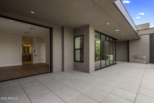37200 N CAVE CREEK Road 2102, Scottsdale, AZ 85262