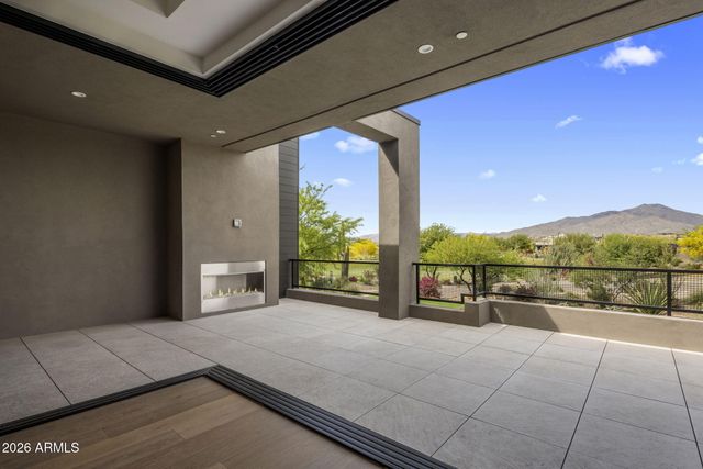 37200 N CAVE CREEK Road 2102, Scottsdale, AZ 85262