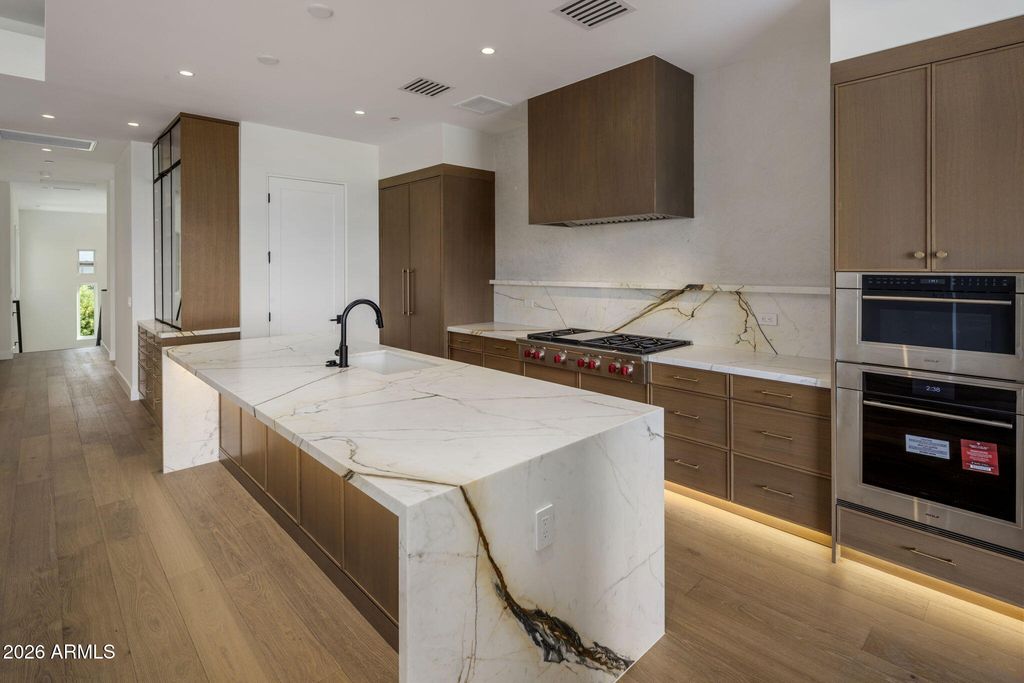 37200 N CAVE CREEK Road 2102, Scottsdale, AZ 85262 — photo 2