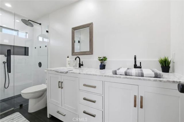 23956 Los Rosas Street, West Hills, CA 91304