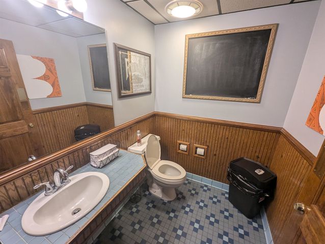 712 Main Street, Bennington, VT 05201