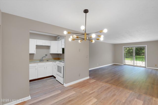 4028 Poplar Level Rd APT 7, Louisville, KY 40213