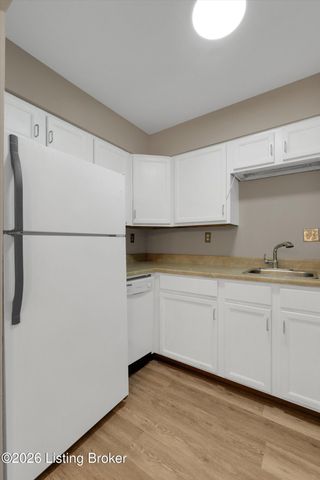 4028 Poplar Level Rd APT 7, Louisville, KY 40213