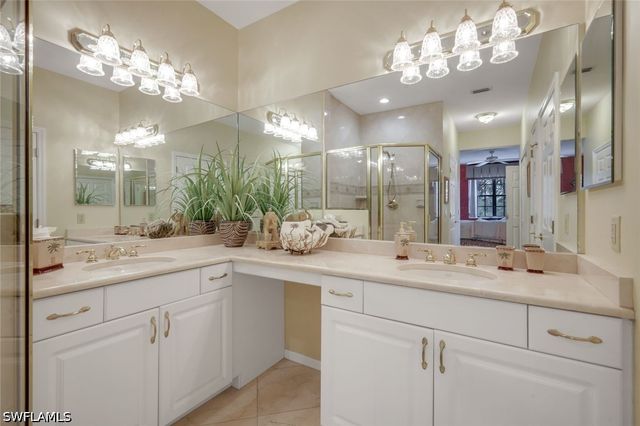 4864 Hampshire CT 203, Naples, FL 34112