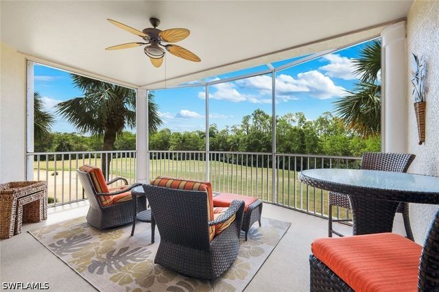 4864 Hampshire CT 203, Naples, FL 34112