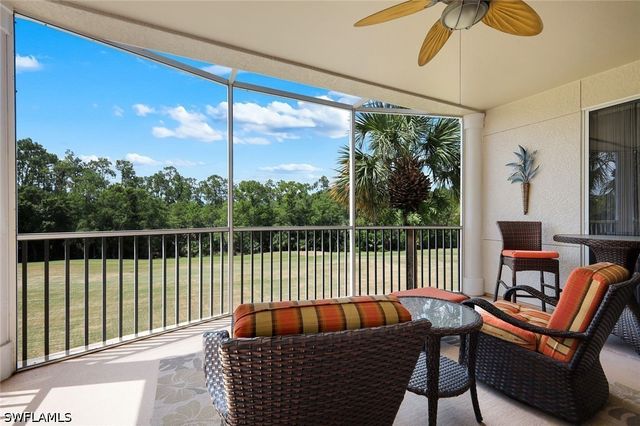 4864 Hampshire CT 203, Naples, FL 34112
