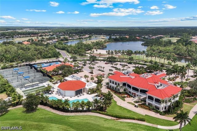 4864 Hampshire CT 203, Naples, FL 34112