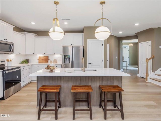 1565 Briar Brook Lane, Zebulon, NC 27597