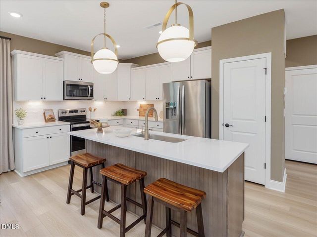 1565 Briar Brook Lane, Zebulon, NC 27597