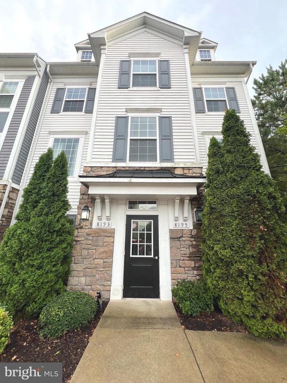8193 FALLS GROVE DRIVE, Manassas, VA 20111