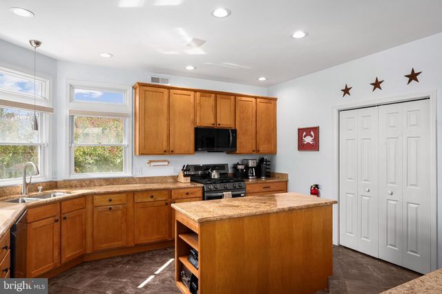 215 NAUTILUS DR, Long Beach Township, NJ 08008