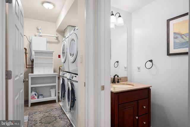 215 NAUTILUS DR, Long Beach Township, NJ 08008