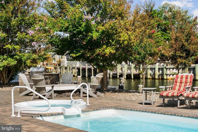 215 NAUTILUS DR, Long Beach Township, NJ 08008