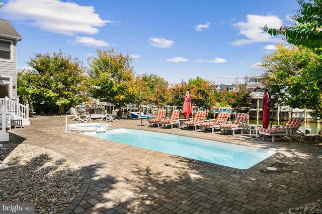 215 NAUTILUS DR, Long Beach Township, NJ 08008