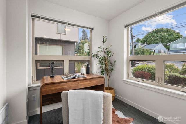 3818 B 23rd Avenue W, Seattle, WA 98199