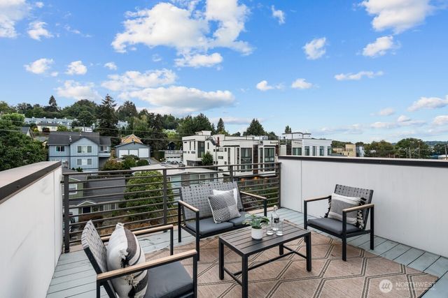 3818 B 23rd Avenue W, Seattle, WA 98199