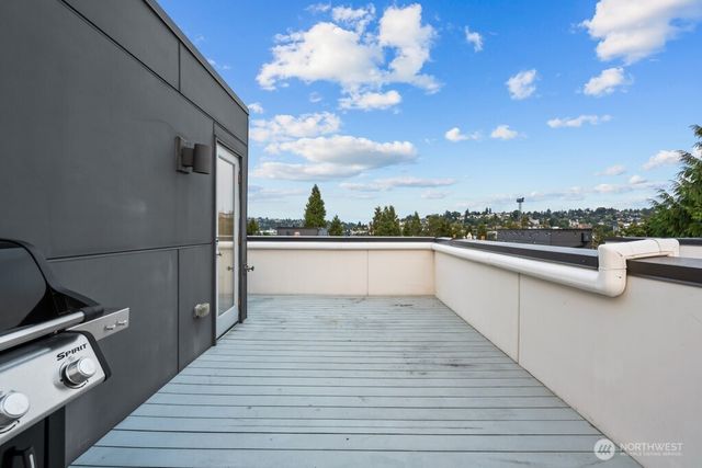 3818 B 23rd Avenue W, Seattle, WA 98199