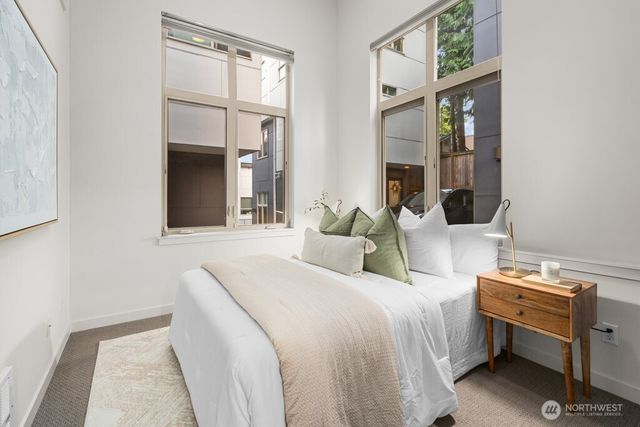 3818 B 23rd Avenue W, Seattle, WA 98199