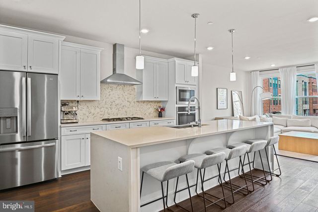 13007 HATTONTOWN SQ, Herndon, VA 20171