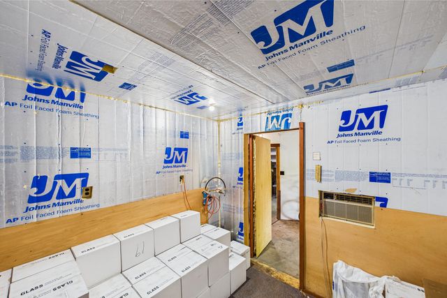 105 Buck Gulch Lane, Garberville, CA 95542