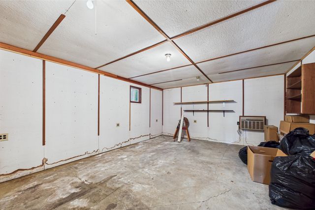 105 Buck Gulch Lane, Garberville, CA 95542