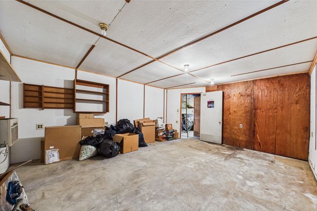 105 Buck Gulch Lane, Garberville, CA 95542