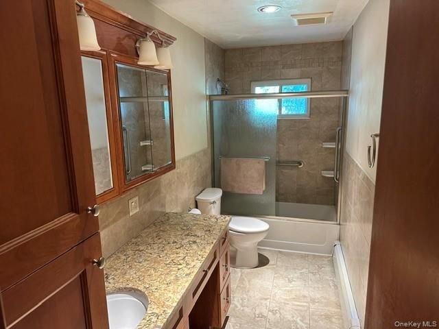 94 Arlington Road, Ronkonkoma, NY 11779