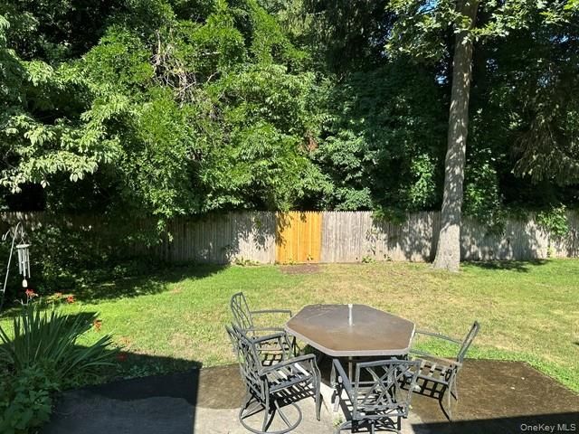 94 Arlington Road, Ronkonkoma, NY 11779