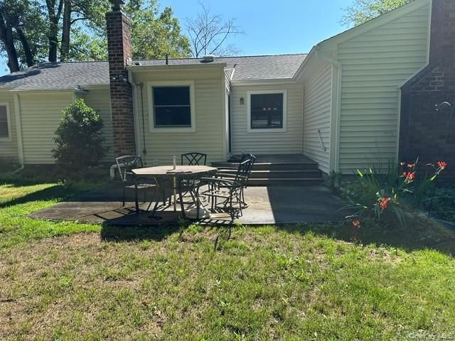 94 Arlington Road, Ronkonkoma, NY 11779