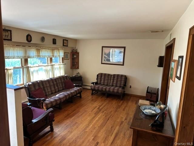 94 Arlington Road, Ronkonkoma, NY 11779