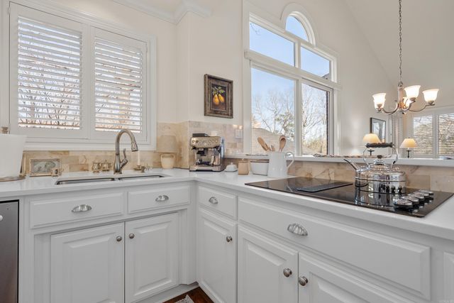 30 Stonegate Shores Drive, Hot Springs, AR 71913