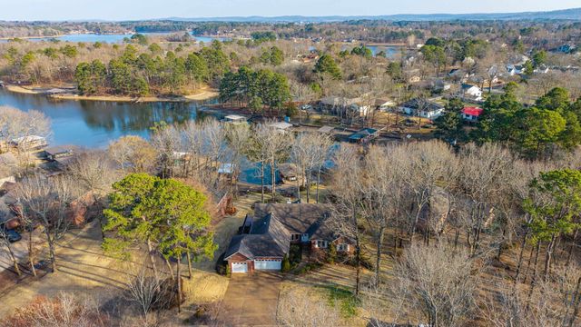 30 Stonegate Shores Drive, Hot Springs, AR 71913