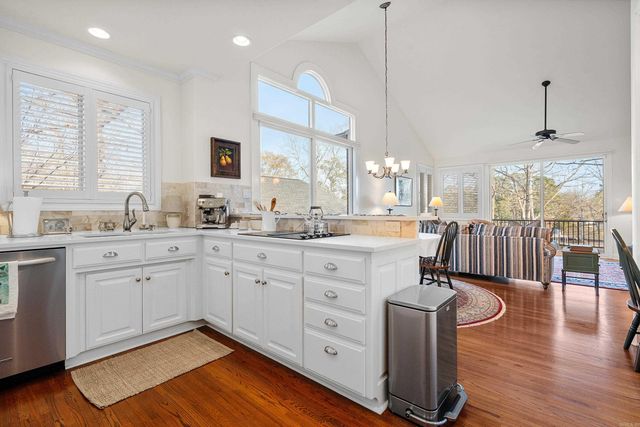 30 Stonegate Shores Drive, Hot Springs, AR 71913