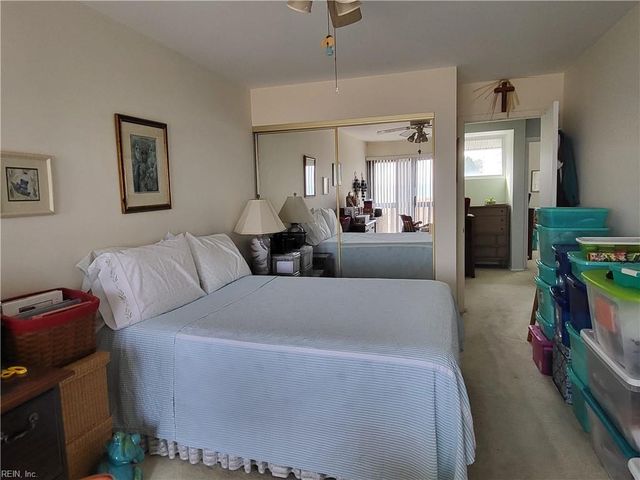 3950 Whispering Oaks PL, Virginia Beach, VA 23455