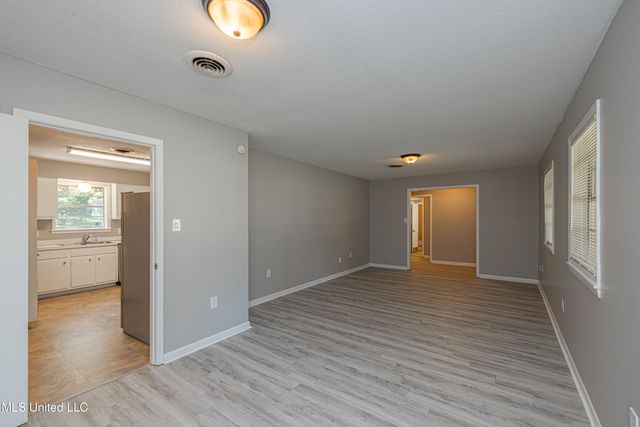 1011 Laurelwood Drive, Clinton, MS 39056