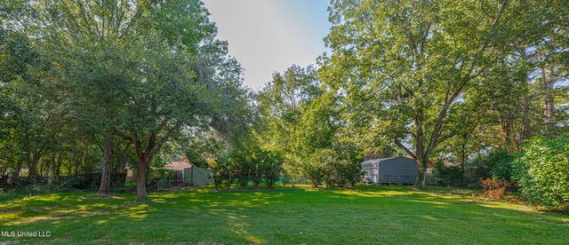 1011 Laurelwood Drive, Clinton, MS 39056