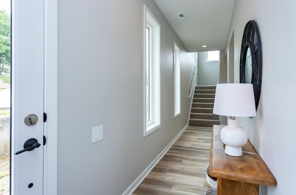 2724 Fleur Drive 16, Des Moines, IA 50321