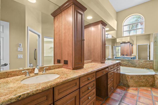 12848 Touchstone Place, Palm Beach Gardens, FL 33418