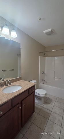 38 Maple St Unit 6, Derry, NH 03038