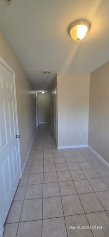 38 Maple St Unit 6, Derry, NH 03038