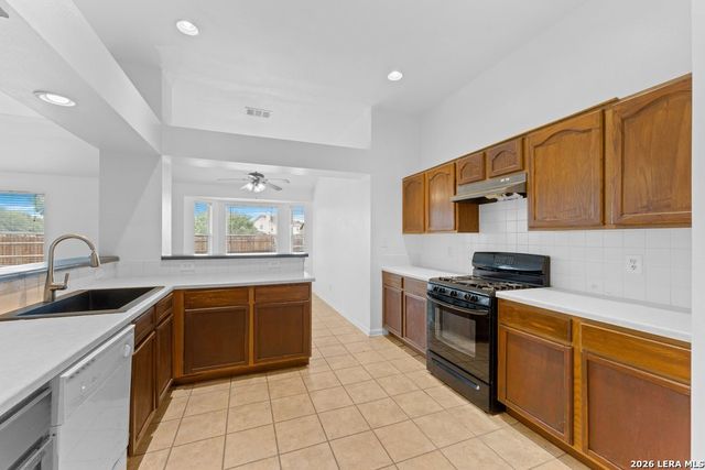 8403 Pigeonberry Drive, Converse, TX 78109
