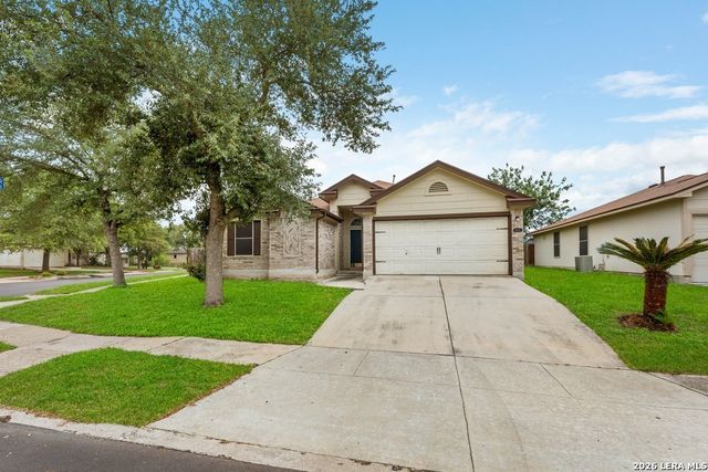 8403 Pigeonberry Drive, Converse, TX 78109