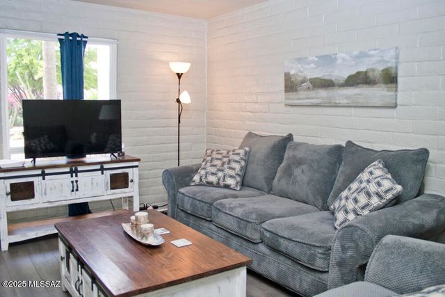 8450 E Old Spanish Trl Apt 130, Tucson, AZ 85710