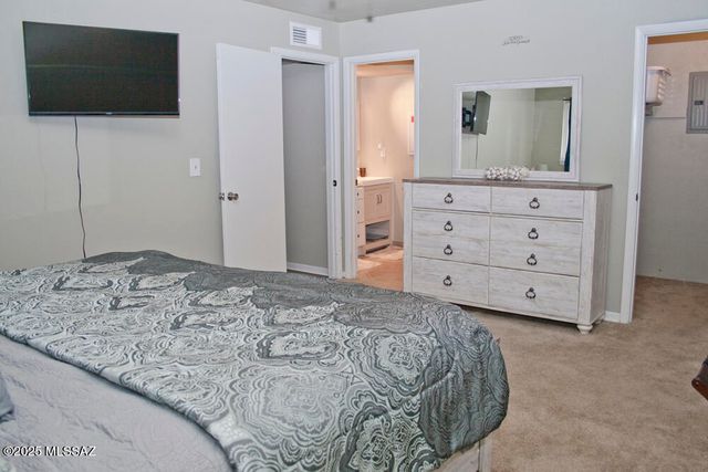 8450 E Old Spanish Trl Apt 130, Tucson, AZ 85710